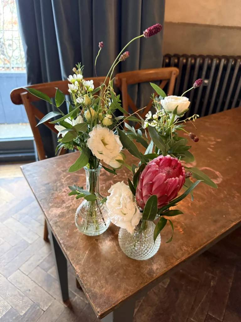 Bespoke wedding flowers No 131 Cheltenham by Laura McLellan