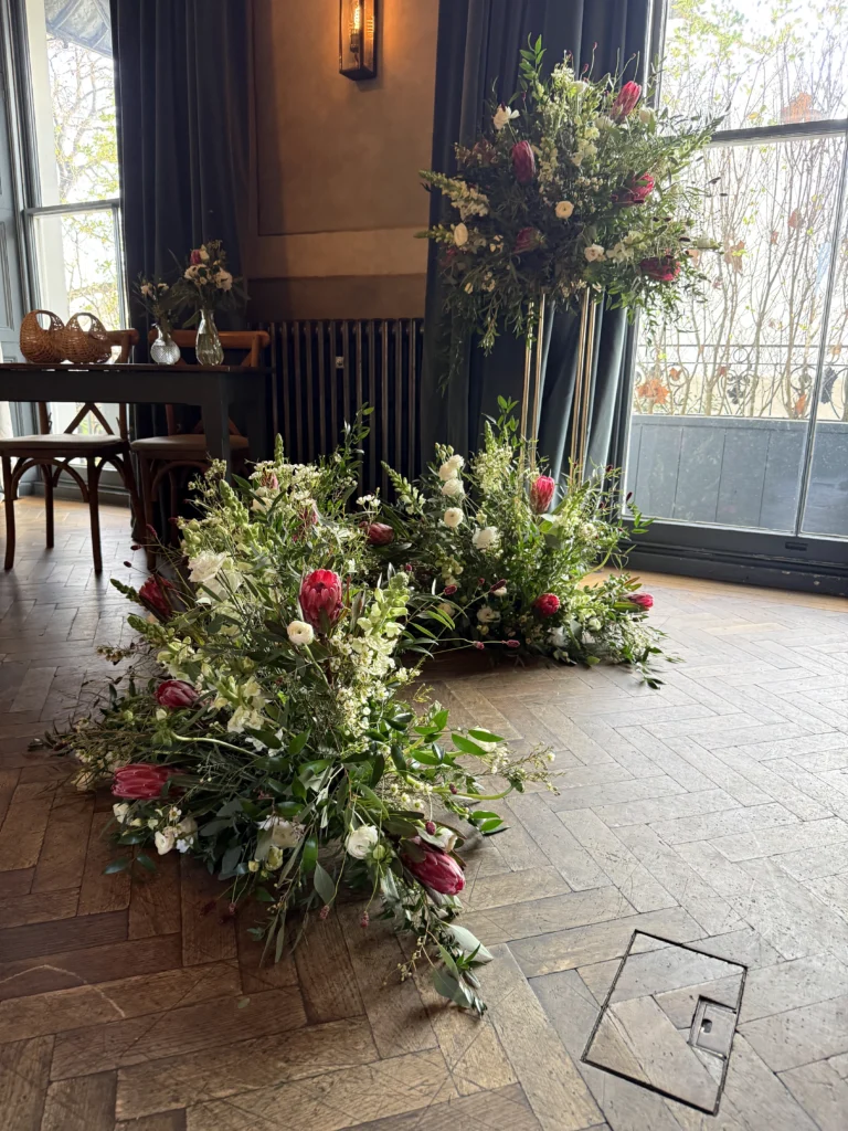 Bespoke wedding flowers No 131 Cheltenham by Laura McLellan