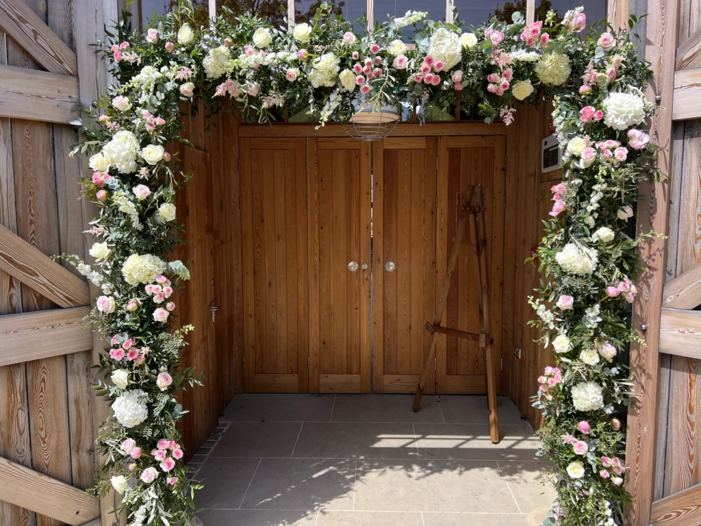 wedding flowers at Hyde House Cotswolds