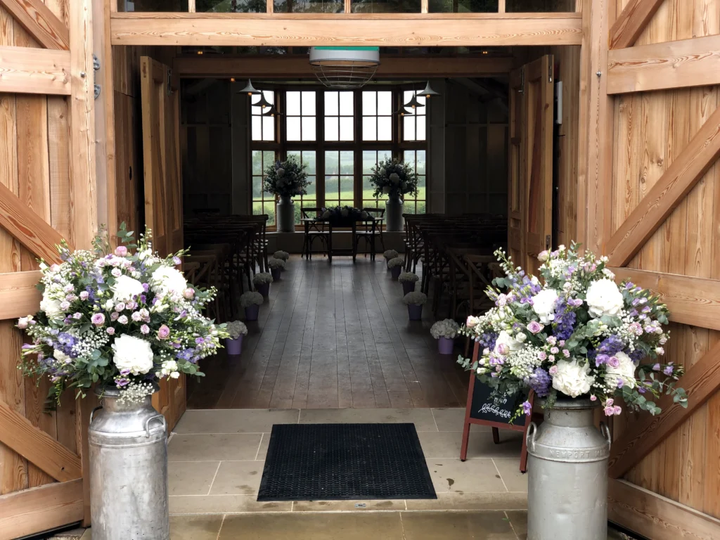 wedding flowers at Hyde House Cotswolds