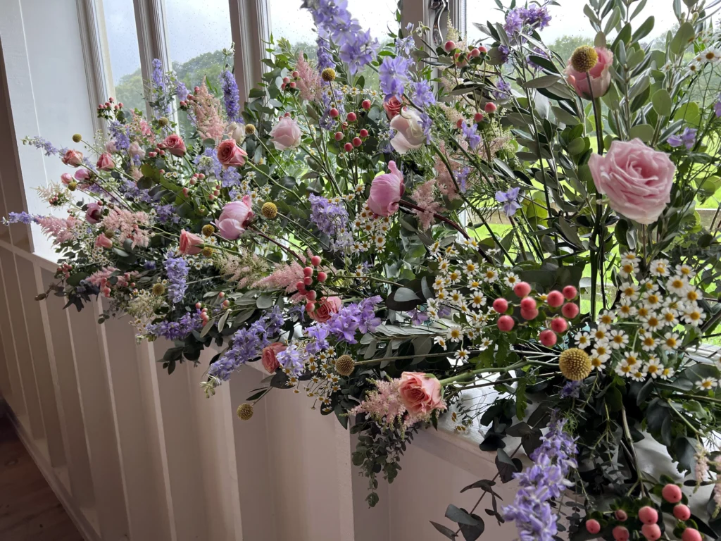 wedding flowers at Hyde House Cotswolds