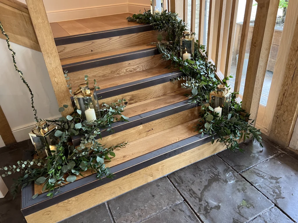 wedding flowers at Hyde House Cotswolds