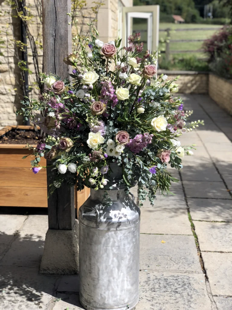 wedding flowers at Hyde House Cotswolds