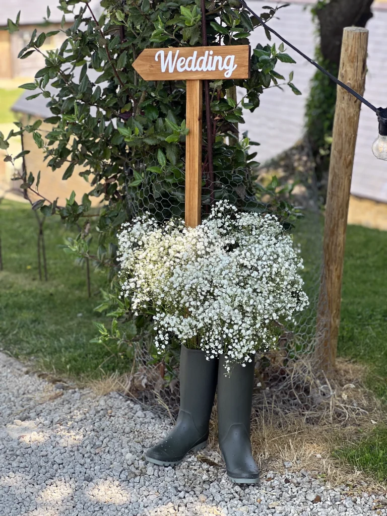 Seasonal wedding flowers Cotswolds barn venue