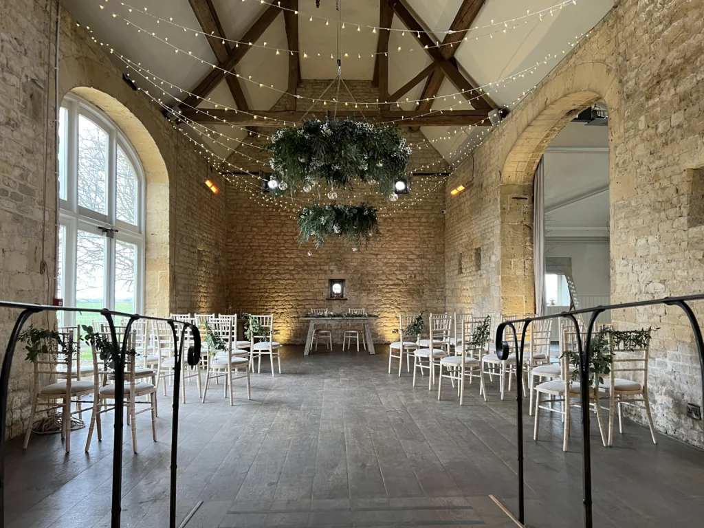 Lapstone Barn wedding florist Gloucestershire Cotswold Blooms