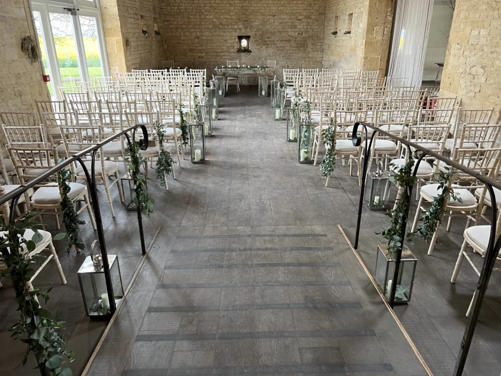 Bespoke wedding flowers Lapstone Barn by Laura McLellan