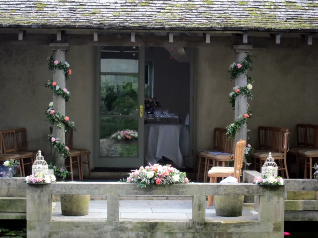 Luxury wedding flowers at The Matara Centre, Tetbury