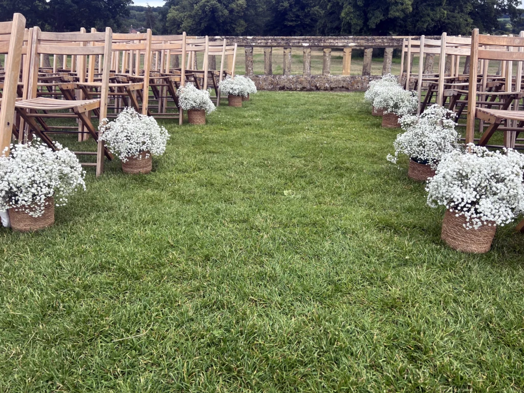 Bespoke wedding flowers Sudeley Castle by Laura McLellan