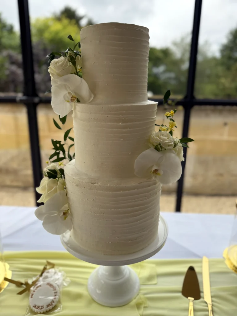 Wedding cake flowers Sudeley Castle Winchcombe florist