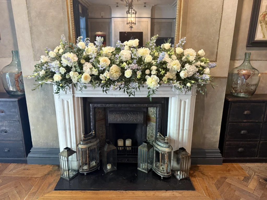 No. 131 Cheltenham 9 Cotswold Blooms is a luxury wedding florist in Cheltenham and the Cotswolds, creating refined, bespoke floral designs using seasonal British flowers. Luxury wedding florist No 131 Cheltenham Cotswolds